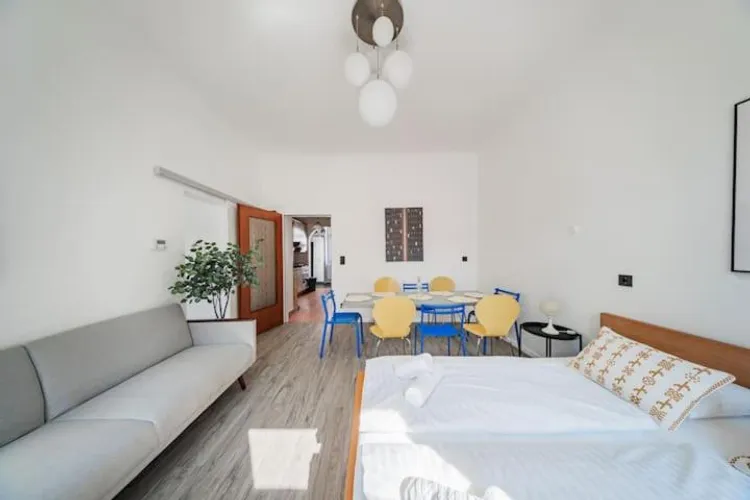 Nostalgie & Komfort: Vintage Apartment zum Wohlfühlen