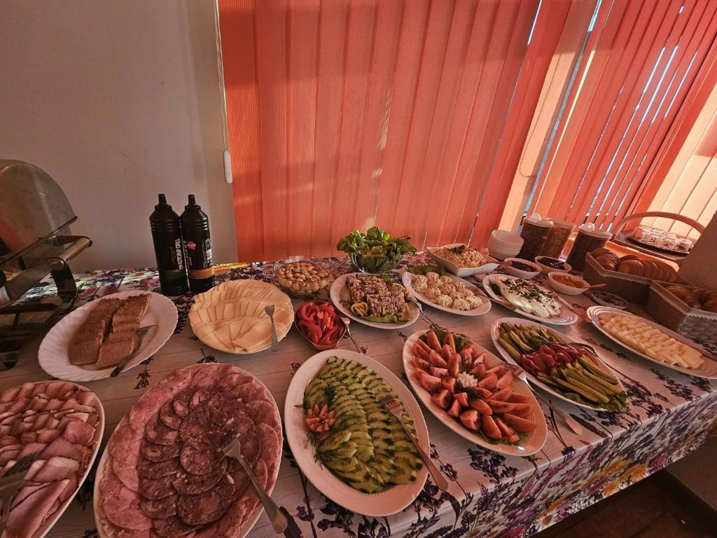 Bufet śniadaniowy