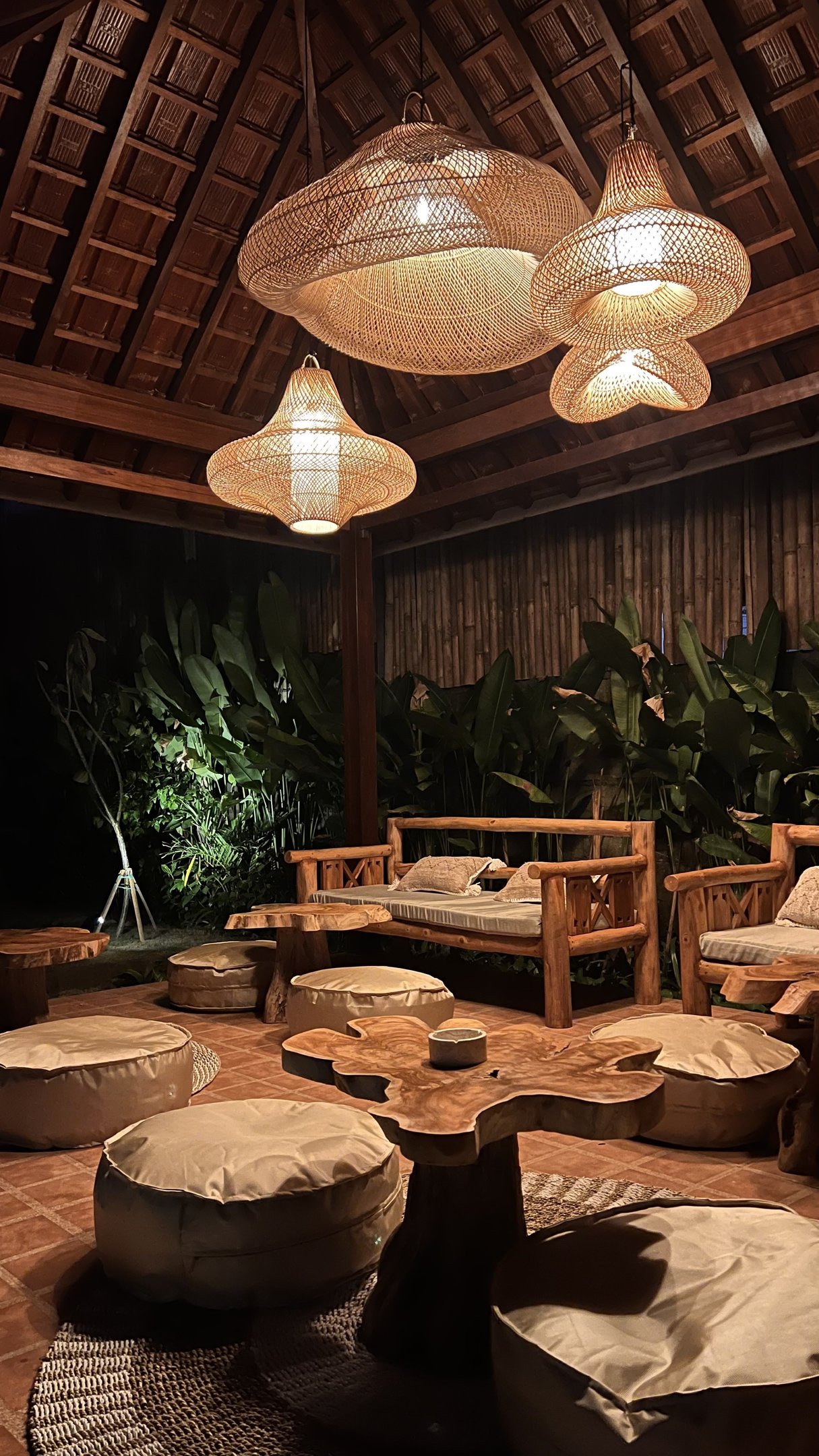 Garden lounge in the evening